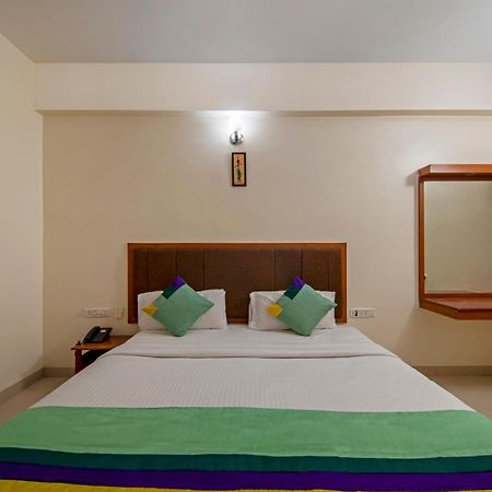Отель Treebo Sam Residency Коимбатур Экстерьер фото