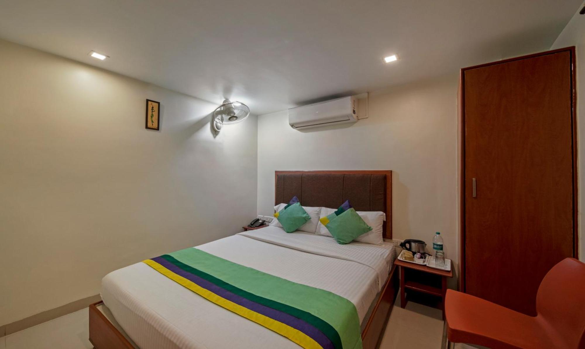 Отель Treebo Sam Residency Коимбатур Экстерьер фото