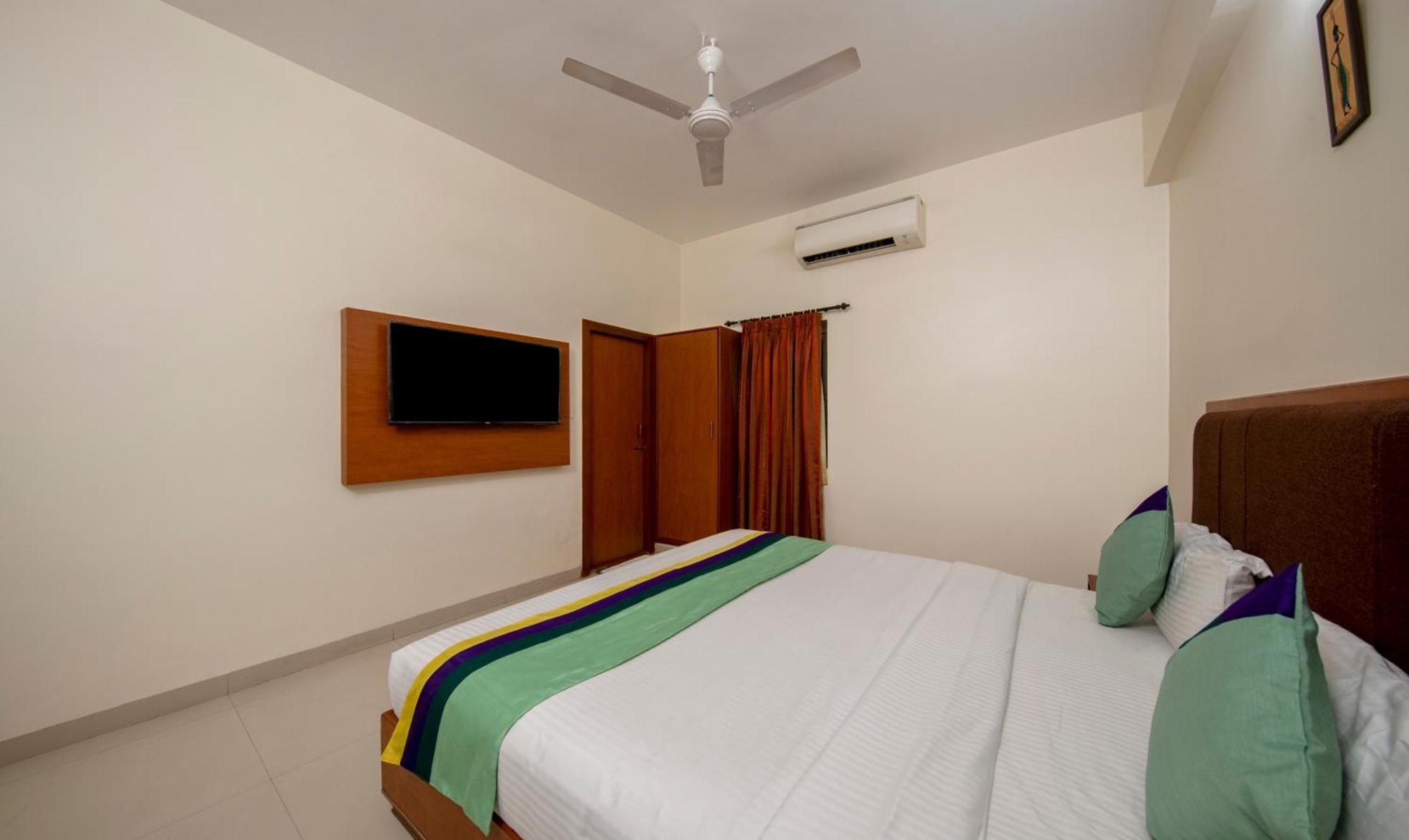 Отель Treebo Sam Residency Коимбатур Экстерьер фото
