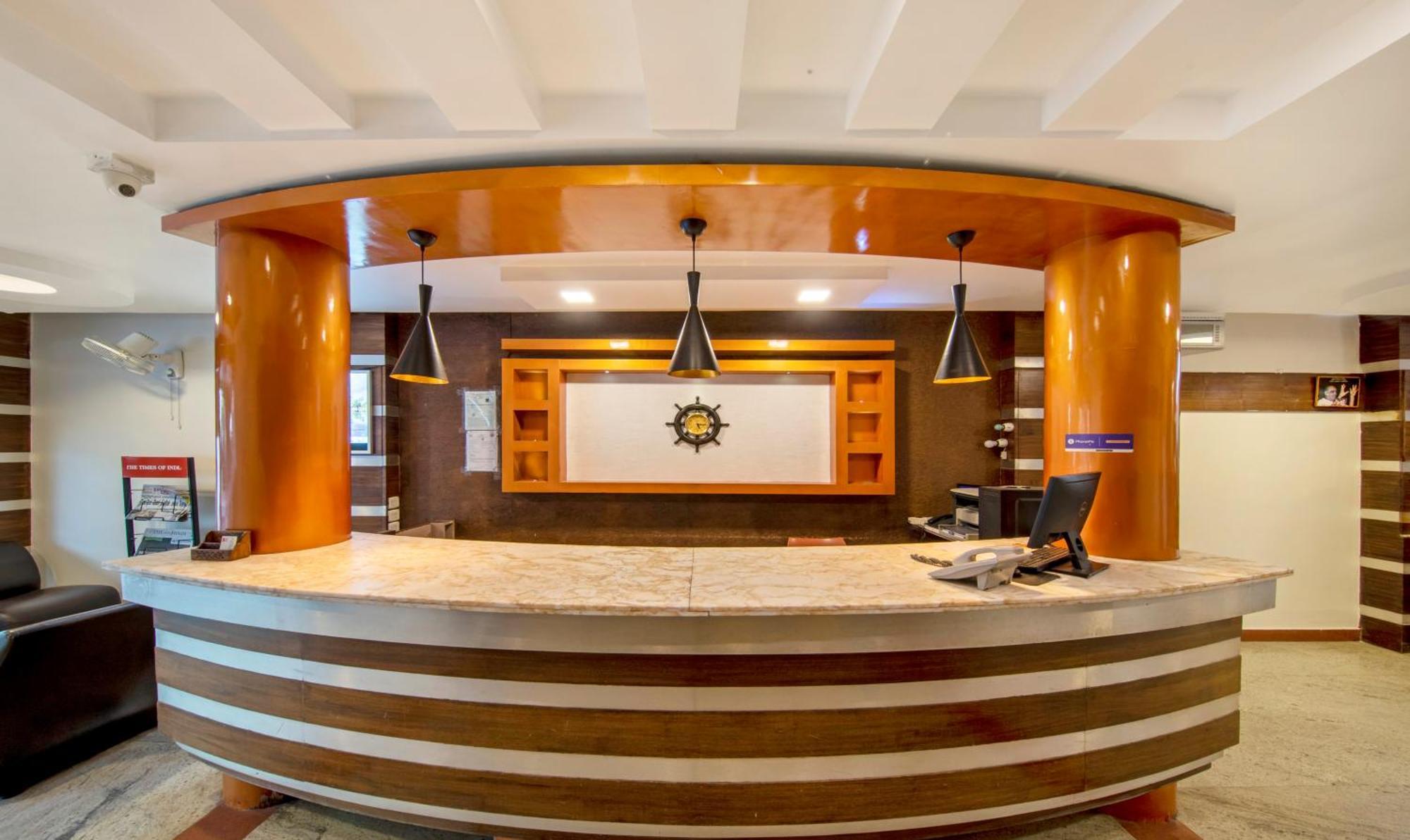 Отель Treebo Sam Residency Коимбатур Экстерьер фото