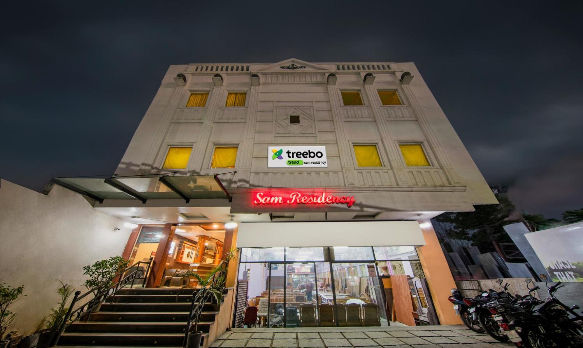 Отель Treebo Sam Residency Коимбатур Экстерьер фото